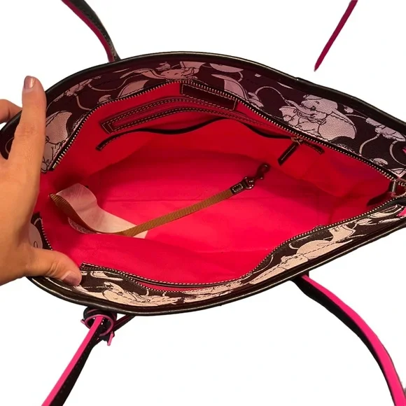 Disney Dooney & Bourke 2022 Dumbo Black White Tote Bag - Picture 8 of 10